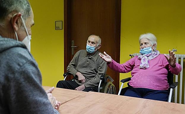 Juan Carlos Cuesta Medina visitó a sus padres, José Luis y Ángeles