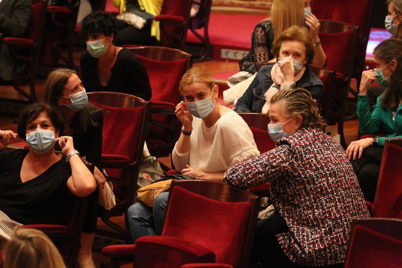 Reapertura del Teatro Victoria Eugenia. 