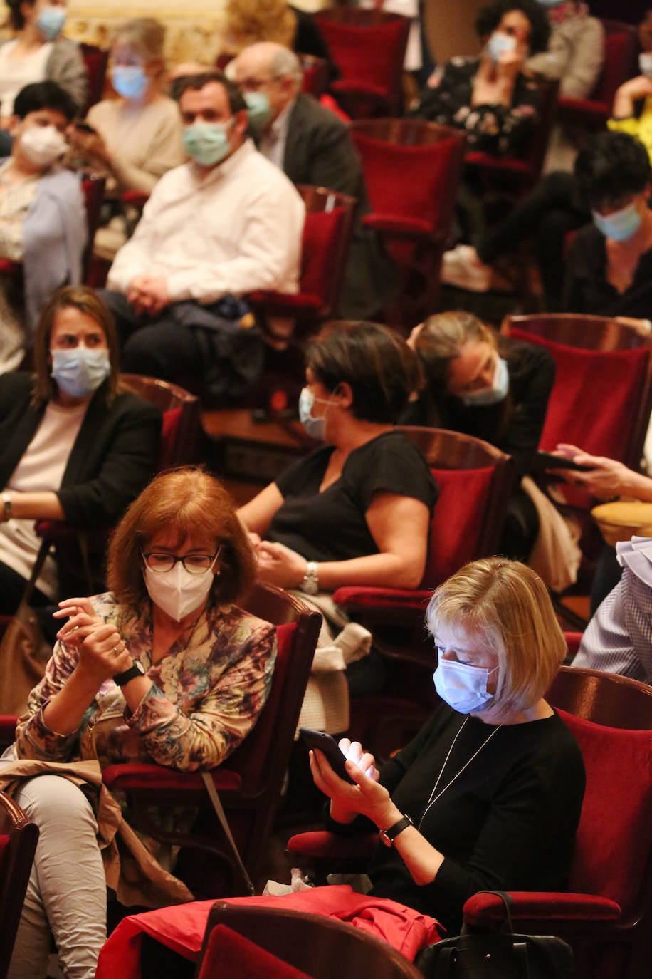 Reapertura del Teatro Victoria Eugenia. 