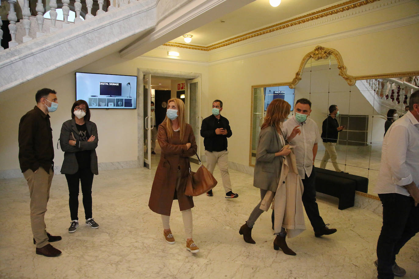 Reapertura del Teatro Victoria Eugenia. 