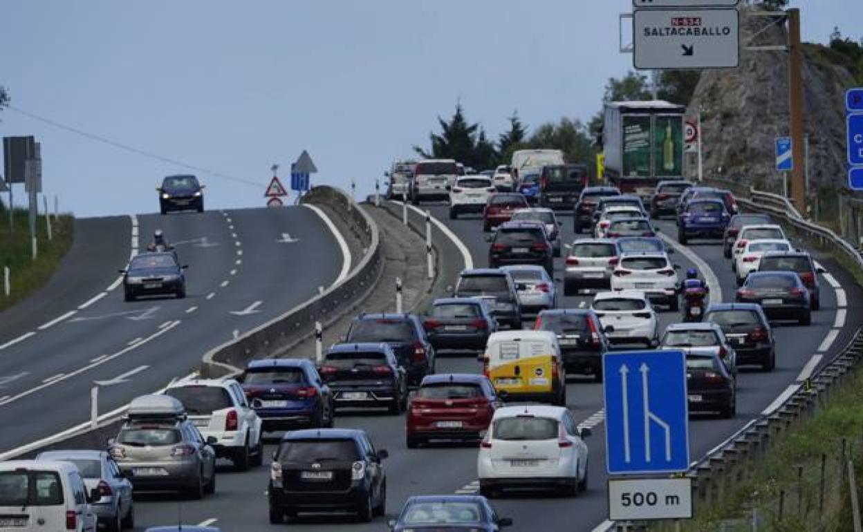 Cantabria da por hecho que recuperará la movilidad con Euskadi a partir del viernes
