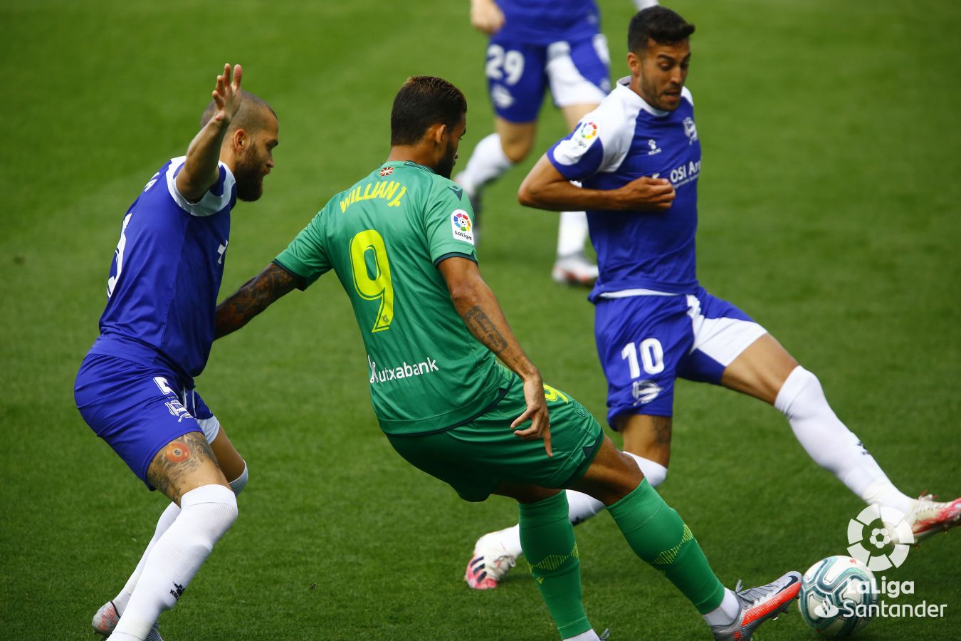 Las imágenes del encuentro disputado entre el Alavés y la Real Sociedad en Mendizorrotza