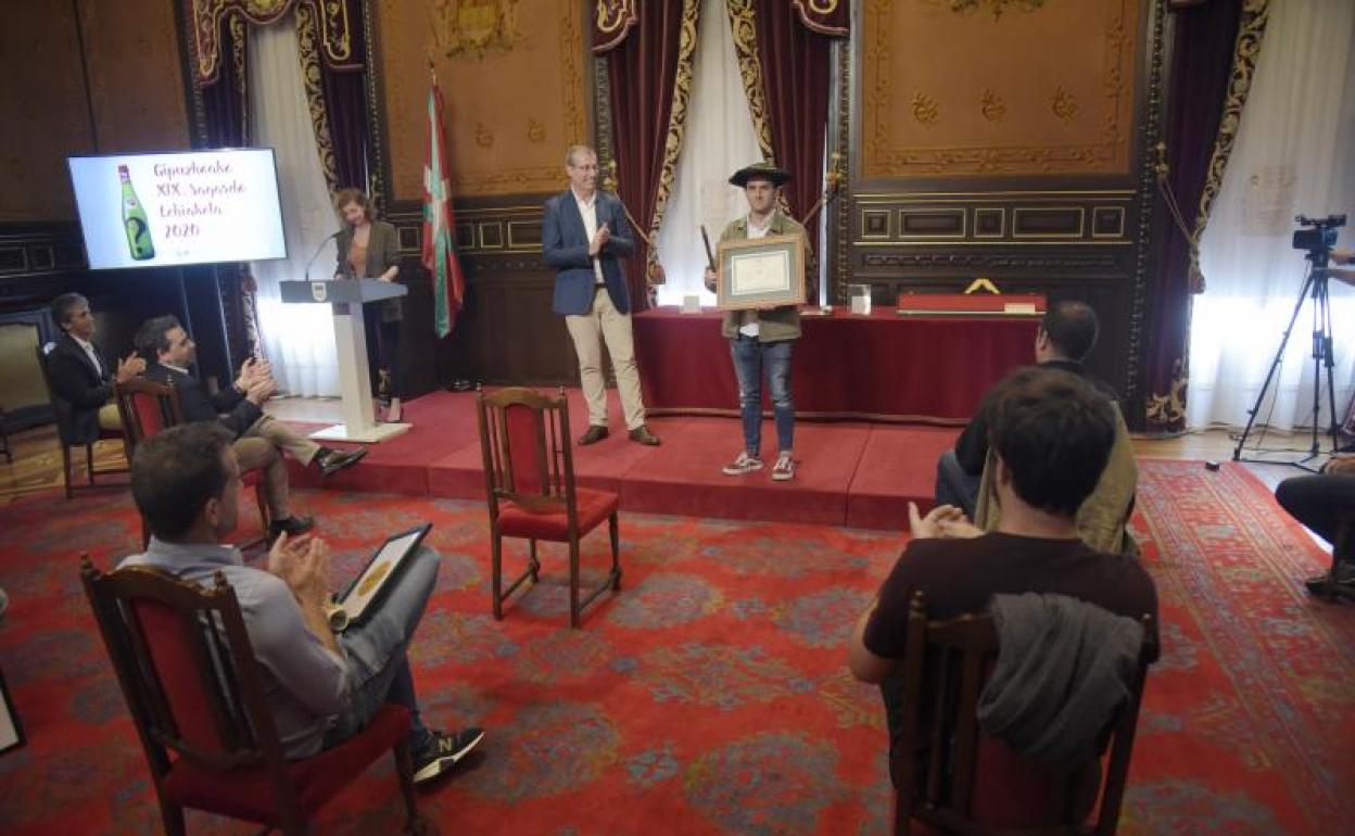 Zapiain ha sido la ganadora en una segunda degustación entre las once sidras que han alcanzado la categoría de oro en esta edición