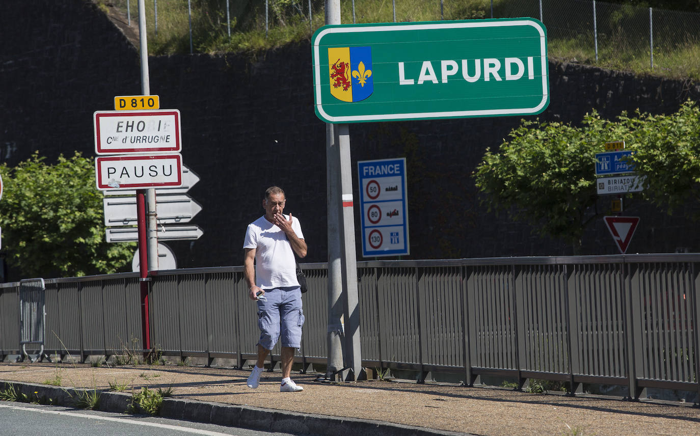 Las tiendas de la frontera han reabierto sus puertas tras el parón