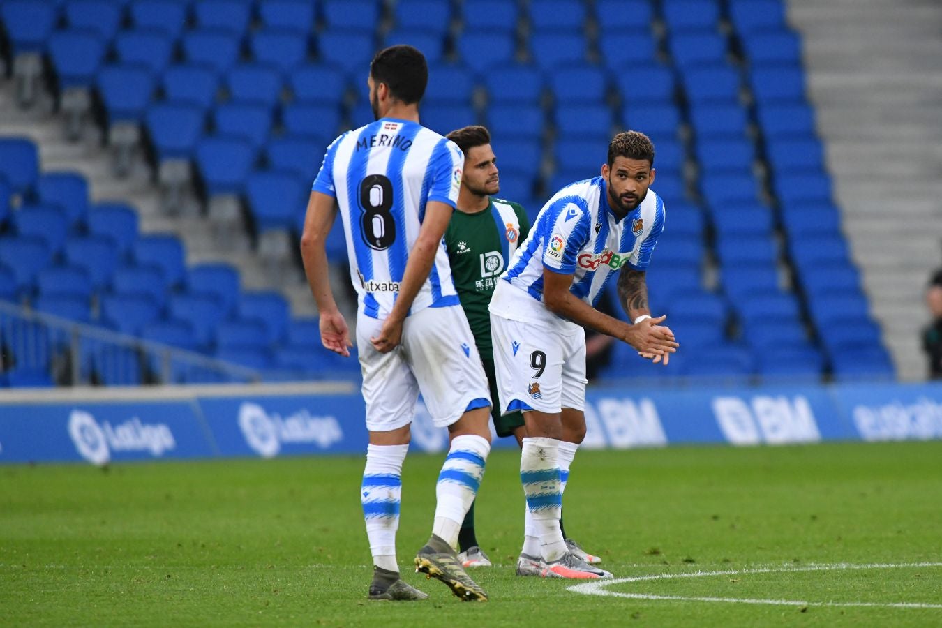 La Real Sociedad ha ganado su primer partido tras la vuelta de la Liga después de remontar a un Espanyol que se había adelantado en el marcador.