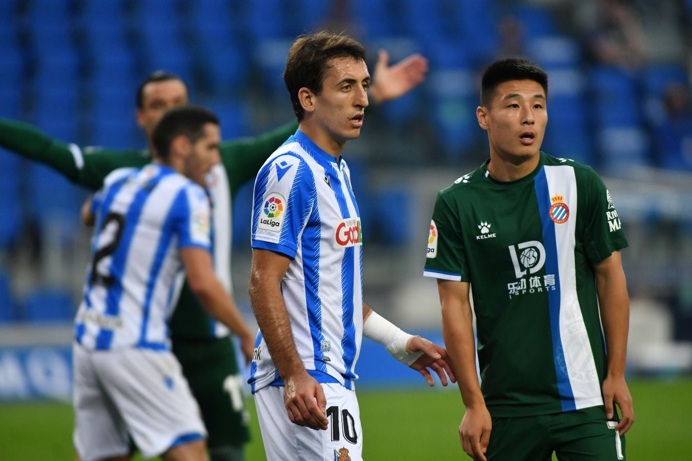 La Real Sociedad ha ganado su primer partido tras la vuelta de la Liga después de remontar a un Espanyol que se había adelantado en el marcador.