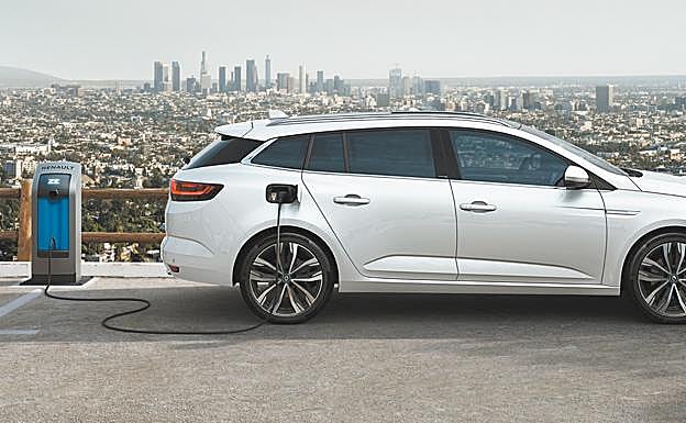 Por supuesto que no sólo las estupendas últimas incorporaciones de la marca acceden a ésta tecnología limpia y súper eficiente. La gama del Renault Megane también se aprovecha de las enormes ventajas que proporciona al usuario una tecnología proveniente del F-1, ahí es nada!!!