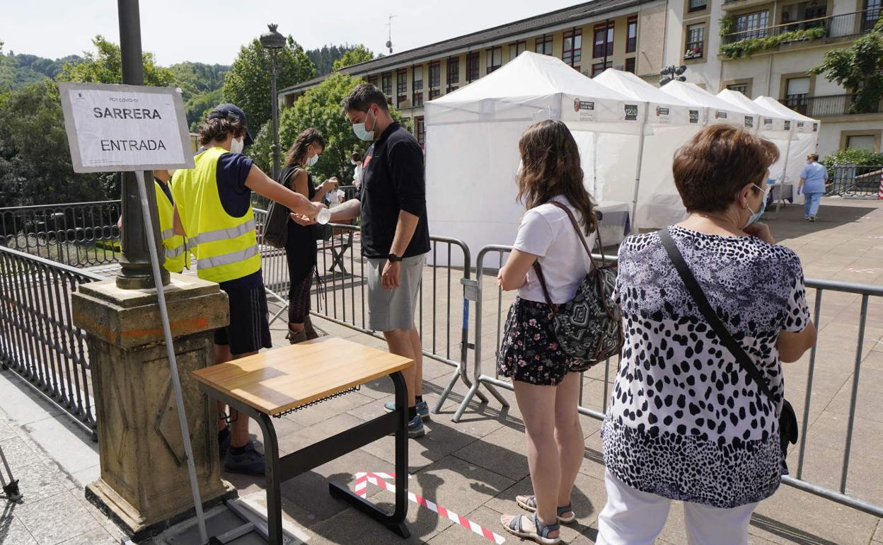 El foco de coronavirus de Ordizia suma 58 positivos, la mitad de otros municipios, incluso de fuera de Gipuzkoa