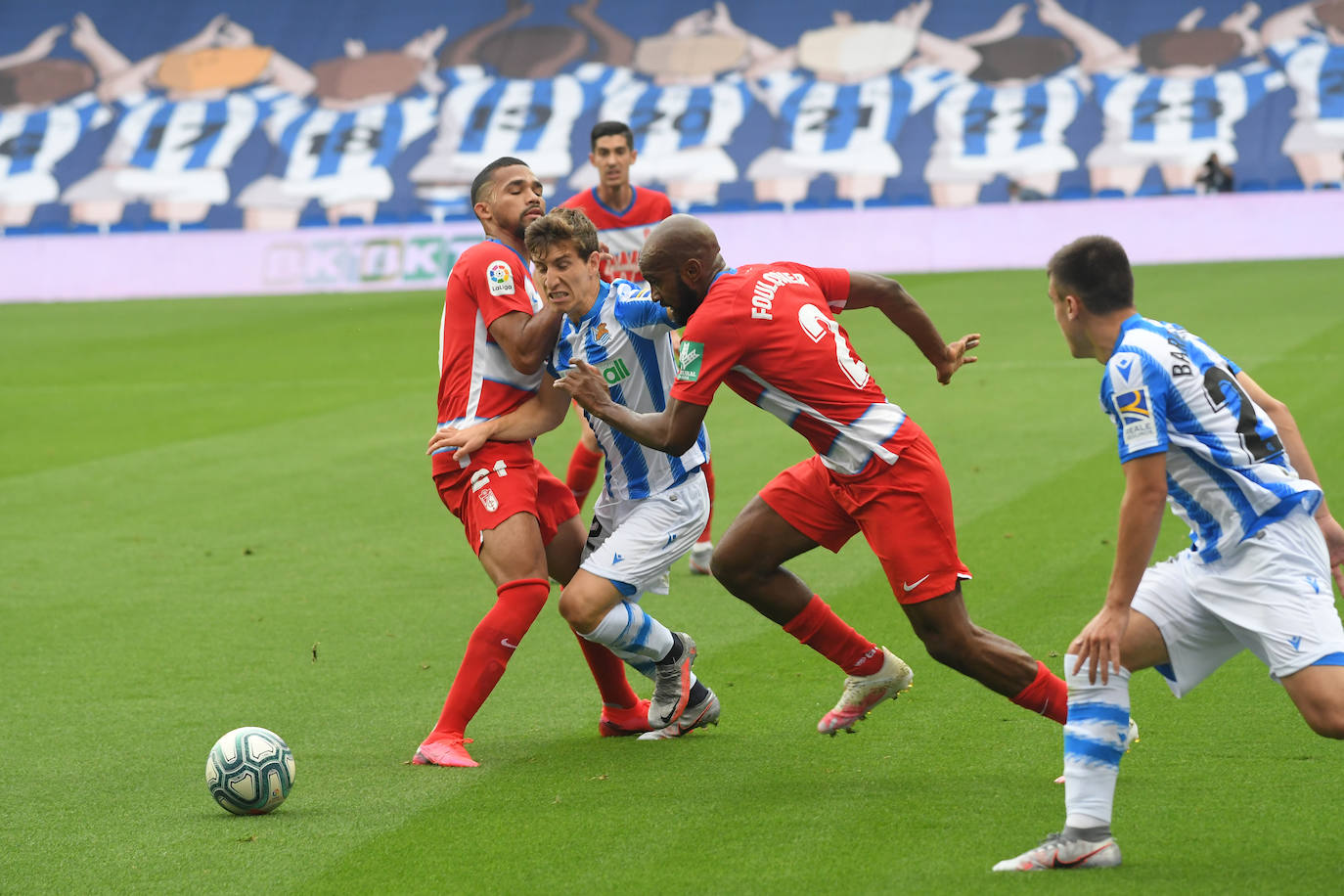 Las imágenes del encuentro disputado entre la Real Sociedad y el Granada en Anoeta