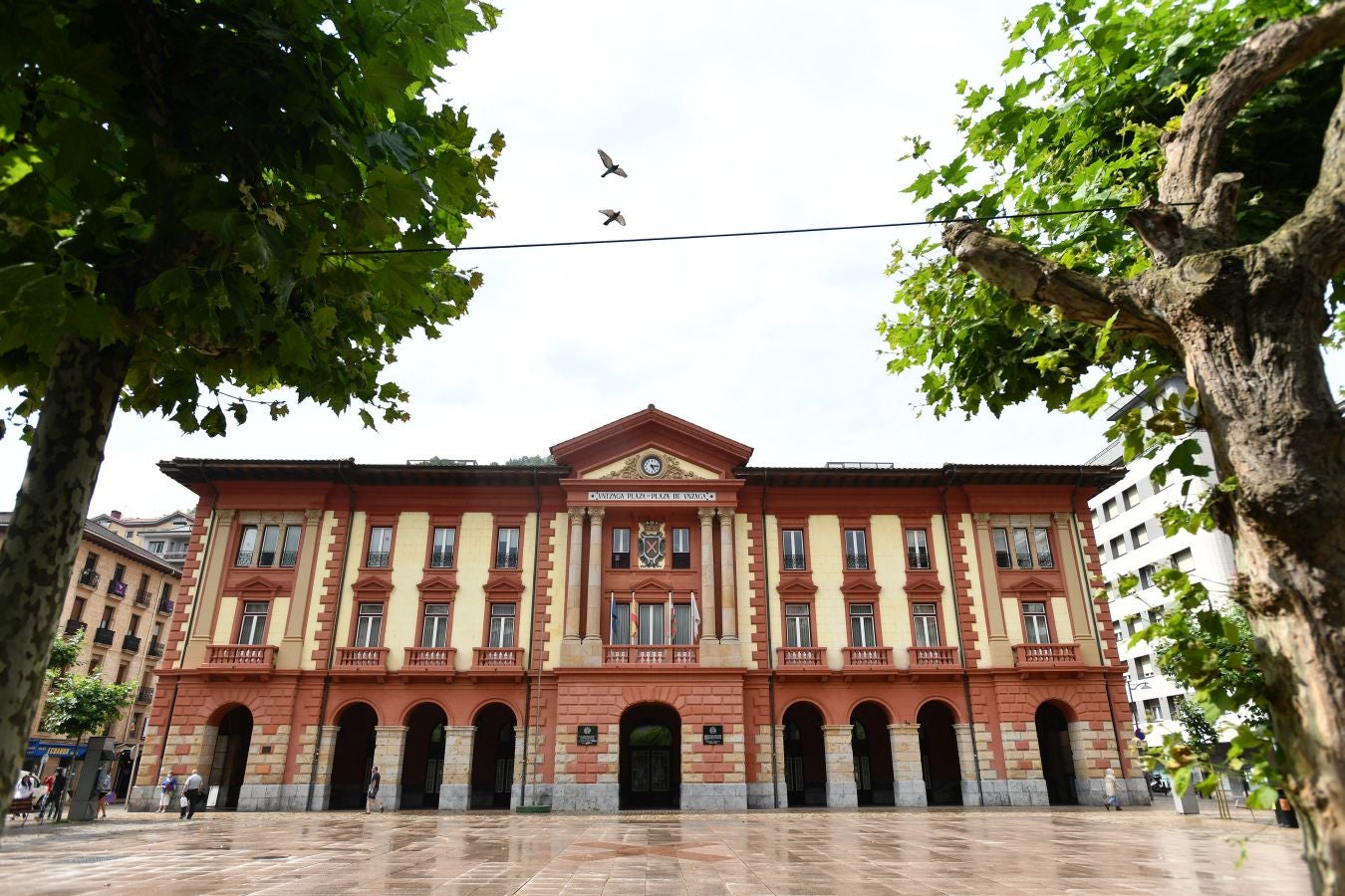 Uno de los centros neurálgicos del desarrollo industrial de Gipuzkoa. En sus talleres no solo se forjaron armas, también salieron bicicletas y máquinas de coser de referencia