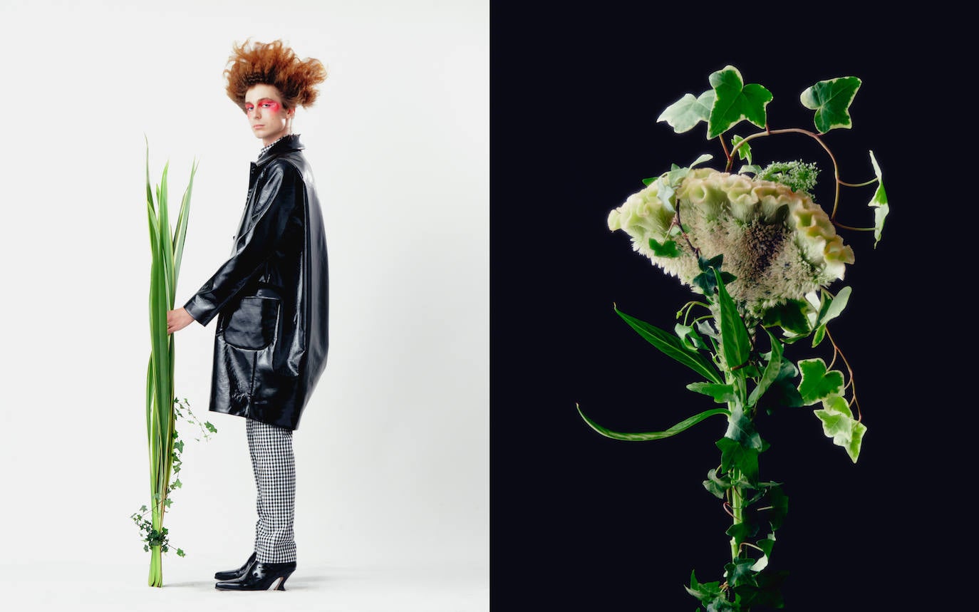 Palomo Spain rinde homenaje al esplendor de la Haute Couture en los años 1950 y 1960 y a sus grandes casas parisinas en una vuelta a los orígenes y a la manufactura de calidad y local. La colección SS21 The Rehearsal se ha confeccionado con una filosofía upcycling, a partir de materiales de archivo con un equipo de taller muy reducido y en tiempo récord debido al contexto actual