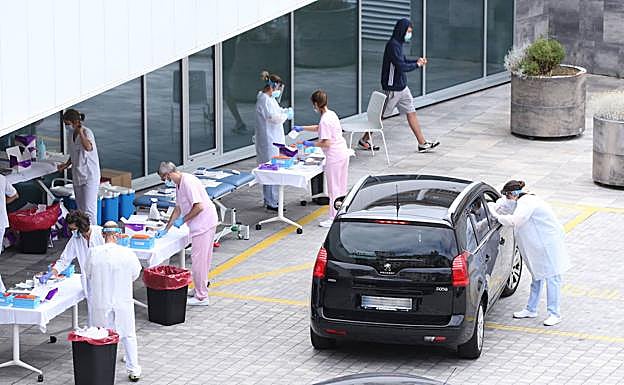  Los contagios de jóvenes en las fiestas por el fin de curso en Zarautz se extienden por Gipuzkoa