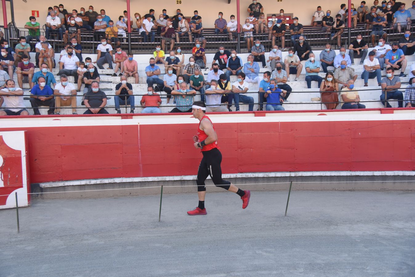 El expelotari se impuso a Joxean Olaskoaga 'Aizperro' en la apuesta combinada de tres trabajos aventajándolo en seis minutos y siete segundos