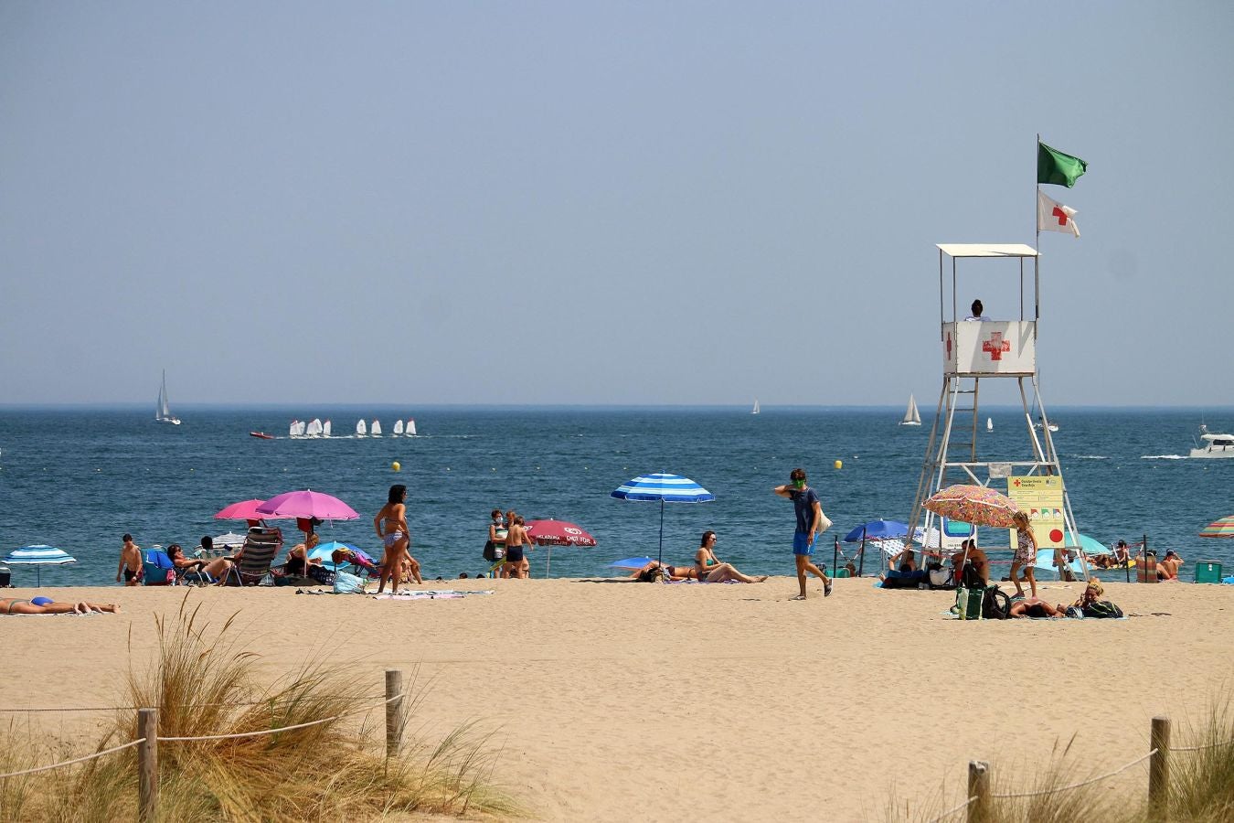 En algunas partes del territorio los termómetros han superado los cuarenta grados. Aemet eleva a roja la alarma por las altas temperaturas