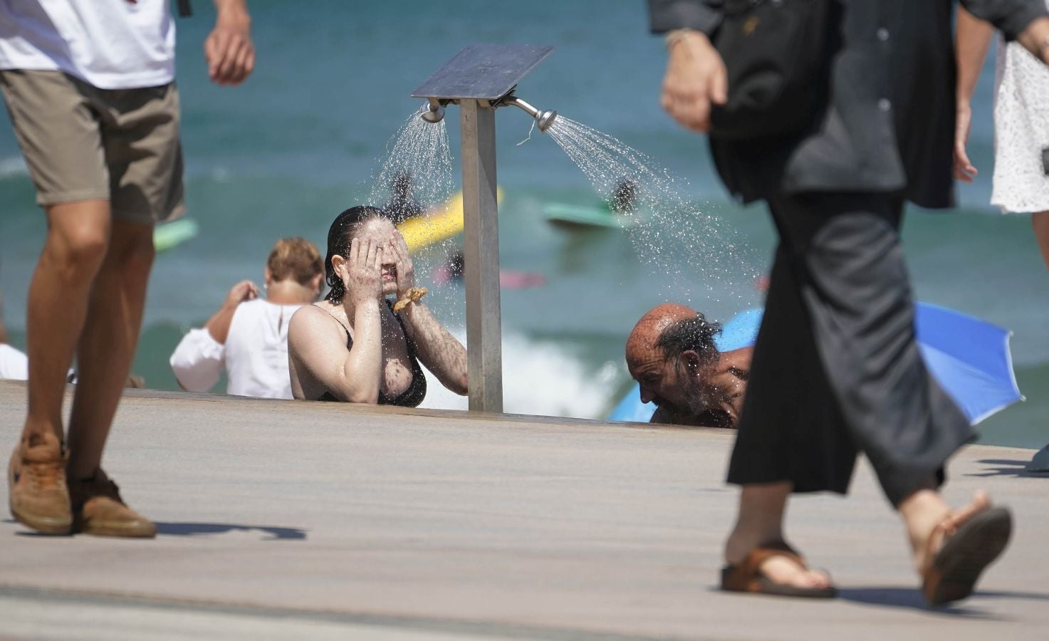 En algunas partes del territorio los termómetros han superado los treinta grados. Aemet eleva a roja la alarma por las altas temperaturas