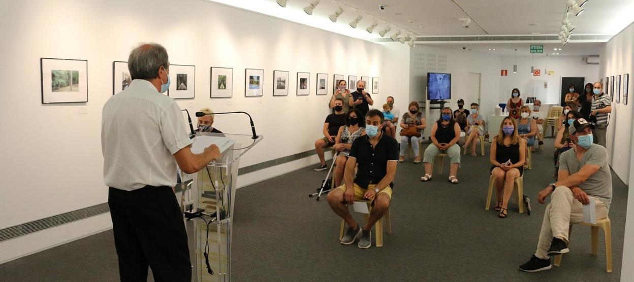 El jueves se inauguró en la sala Menchu Gal la exposición de la 34ª edición del Concurso Fotográfico Popular de Irun de la AFI y se entregaron los premios del certamen. 