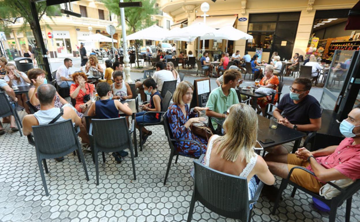 Gipuzkoa duplica los nuevos positivos registrados en un solo día