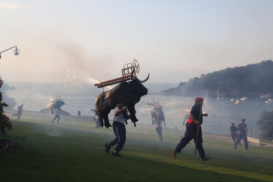 Donostia estrena con un acto en el Palacio de Miramar su programa alternativo a la Semana Grande , marcado por la división de los partidos debido a la pandemia. 