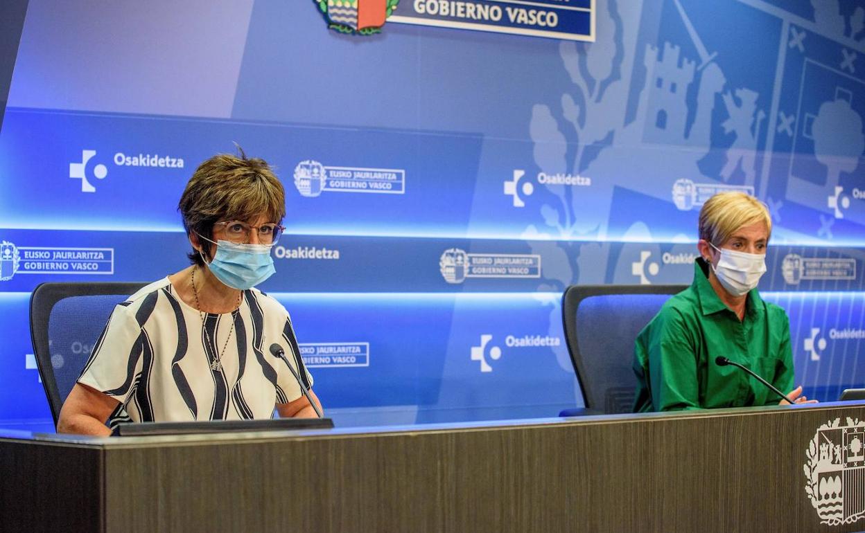 Nekane Murga y Arantxa Tapia durante su comparecencia. 