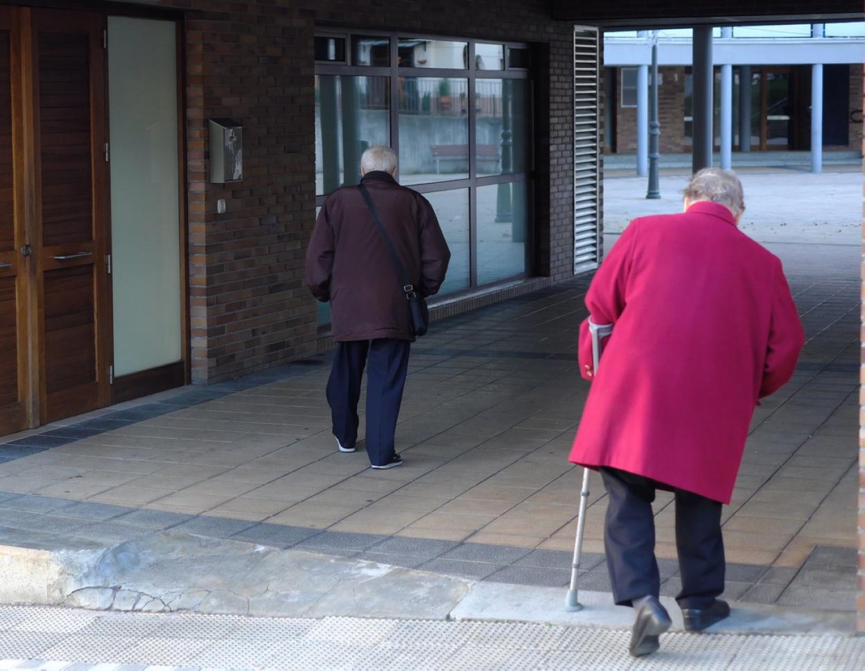 La atención a los mayores está siendo una de las prioridades municipales durante la crisis sanitaria. 