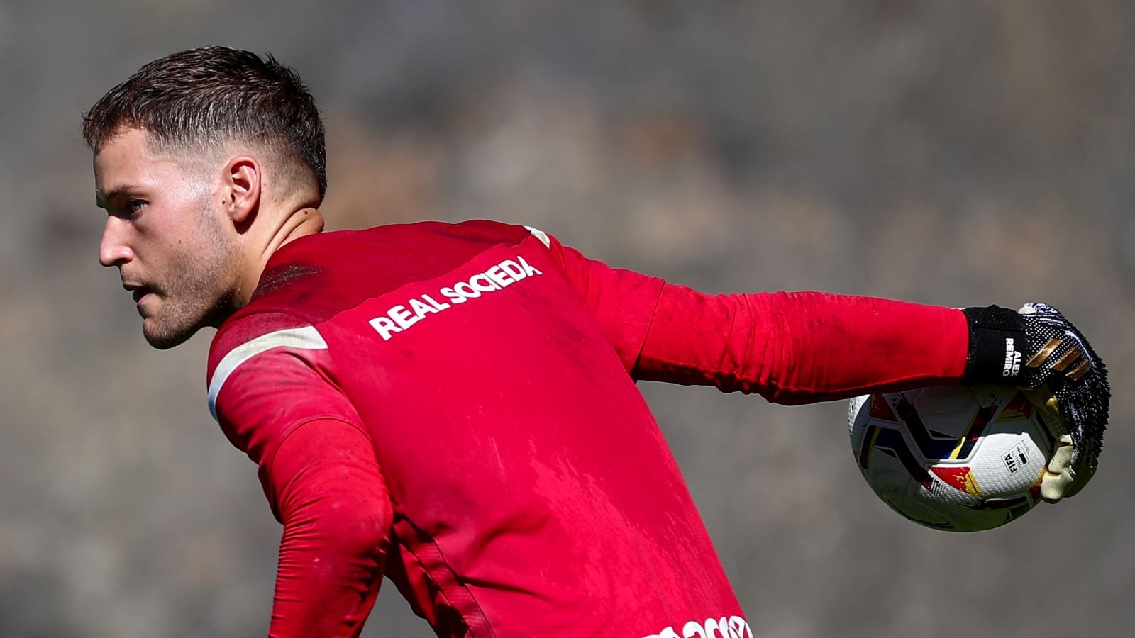 Los jugadores de la Real Sociedad siguen con su puesta a punto antes de que a mediados de septiembre comience la competición oficial