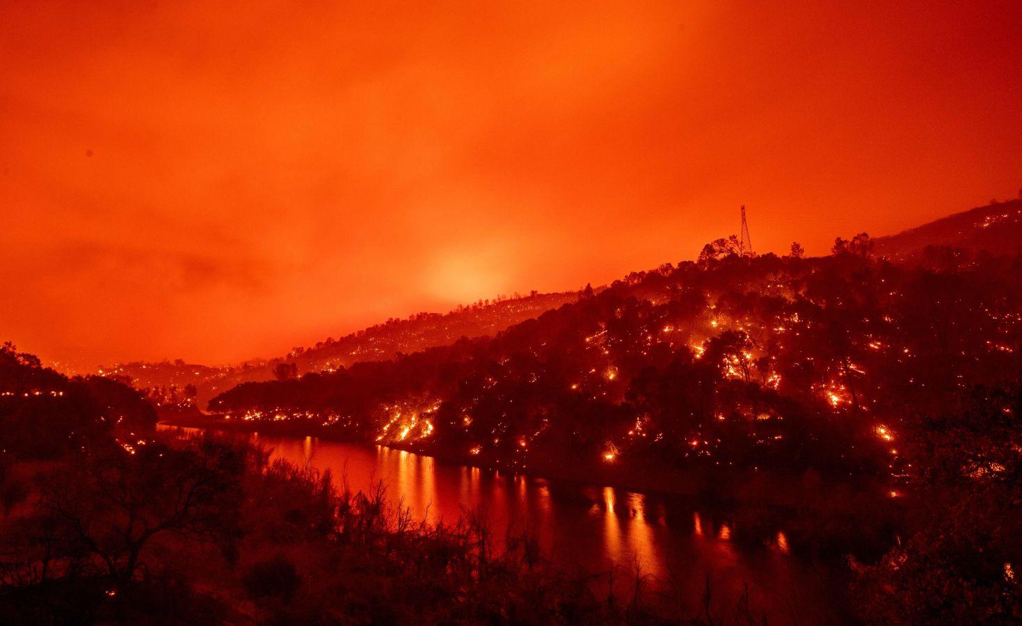 Fotos: California azotada por fuertes incendios