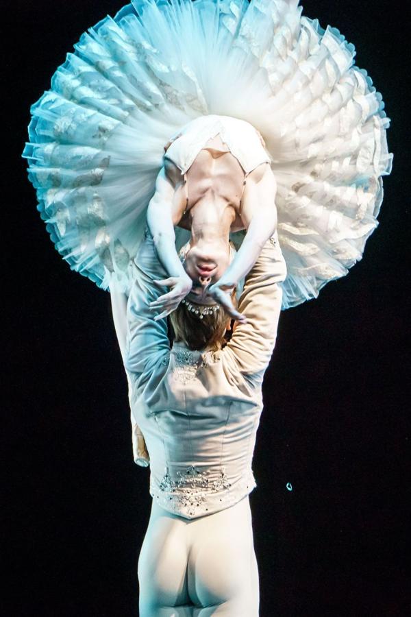 Vuelta a los escenarios del Staatsballett Berlín.