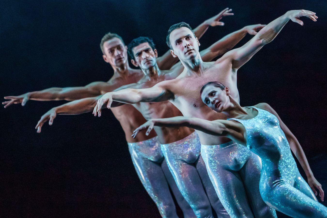 Vuelta a los escenarios del Staatsballett Berlín.