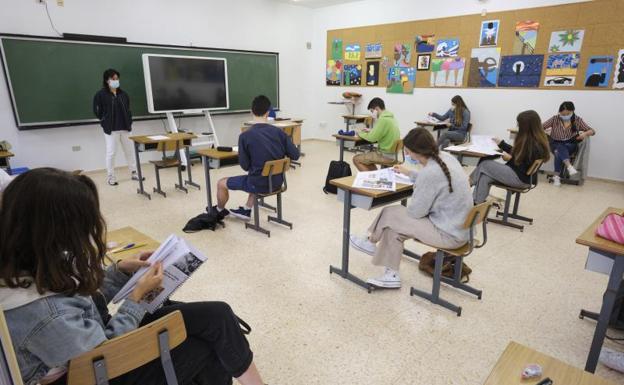 La huelga convocada para el 15-S y el inicio de movilizaciones complican la vuelta a las aulas