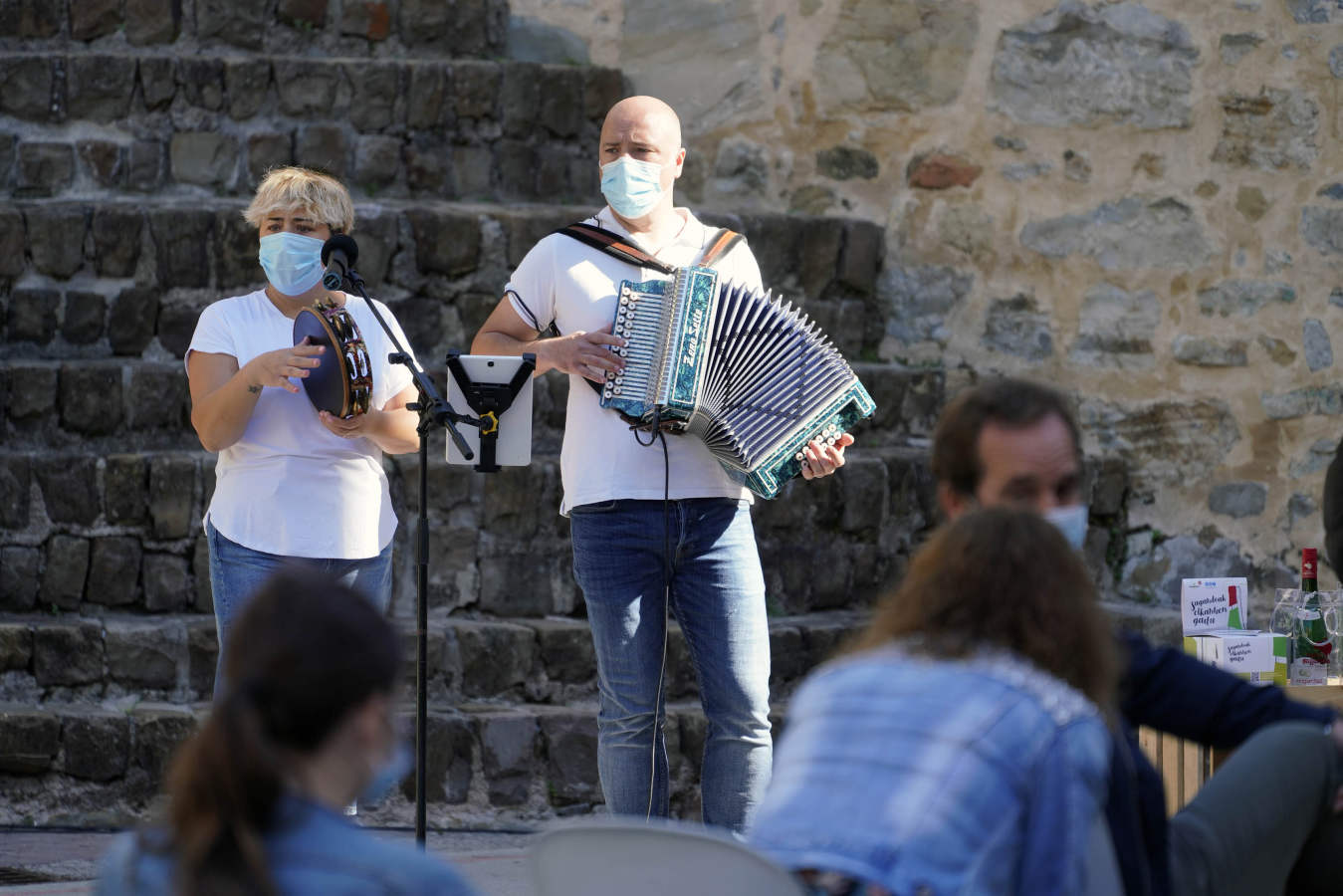 Este año no habrá 'Sagardo Eguna' debido a la pandemia del Covid-19. La campaña se llevará a cabo en bares y restaurantes guipuzcoanos y en ella participan todos los hosteleros y sidrerías que se han inscrito, en total 40. 
