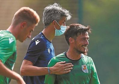 Imagen secundaria 1 - David Silva, aire fresco para la mediapunta