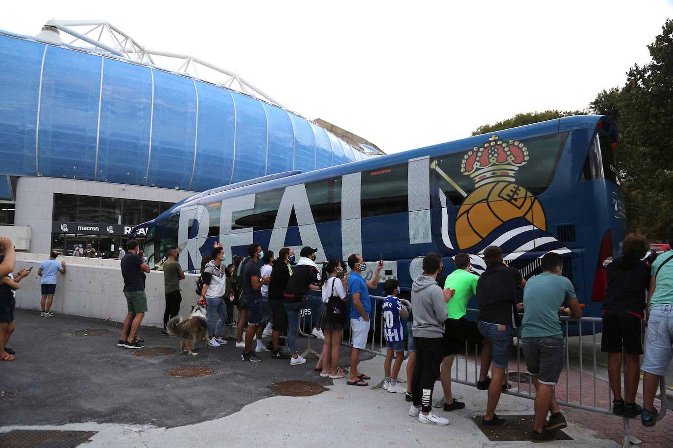 Las imágenes que deja el estreno liguero en el Reale Arena