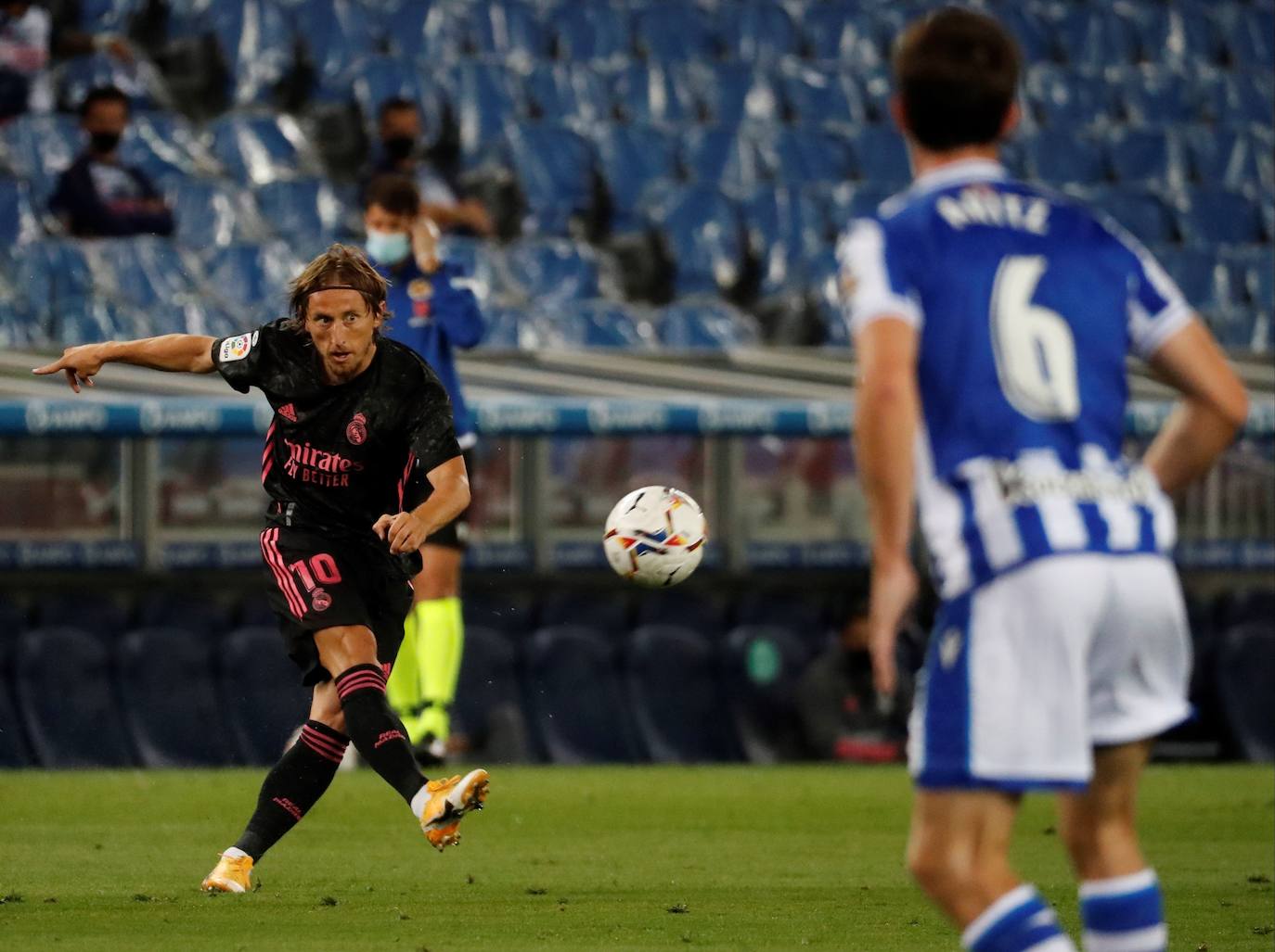 Las imágenes que deja el estreno liguero en el Reale Arena