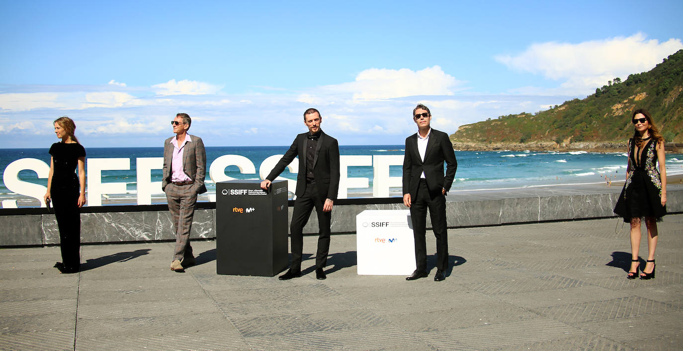 Danielle Arbid, Laetitia Dosch y Sergei Polunin han posado esta mañana ante los medios y presentarán esta tarde su película, 'Passion Simple'. 