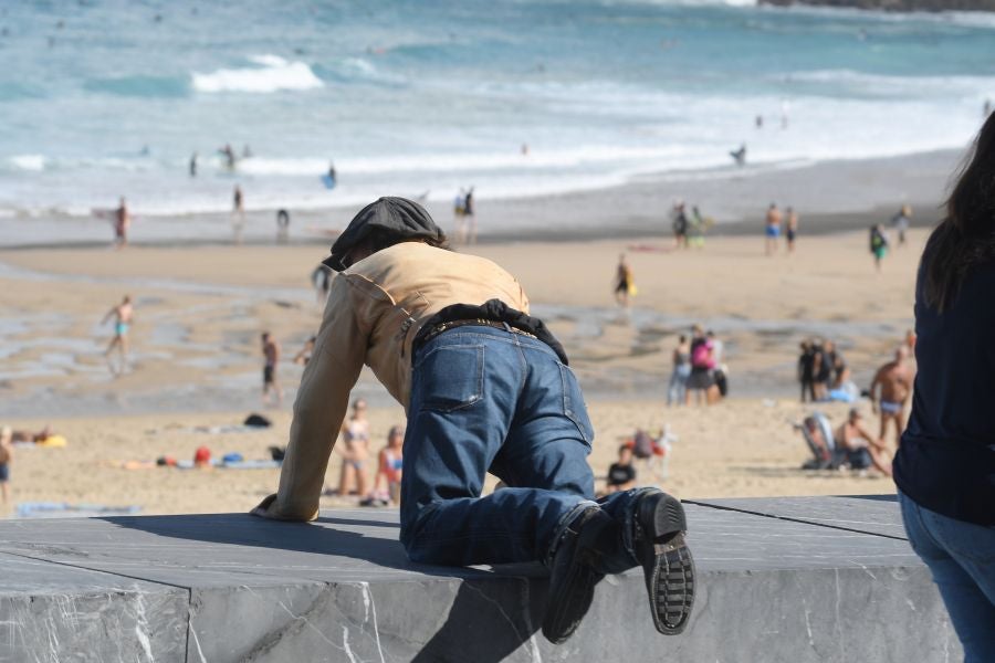 El actor estadounidense produce el filme que Julien Temple dedica al líder de The Pogues, que se estrena este domingo en el Kursaal