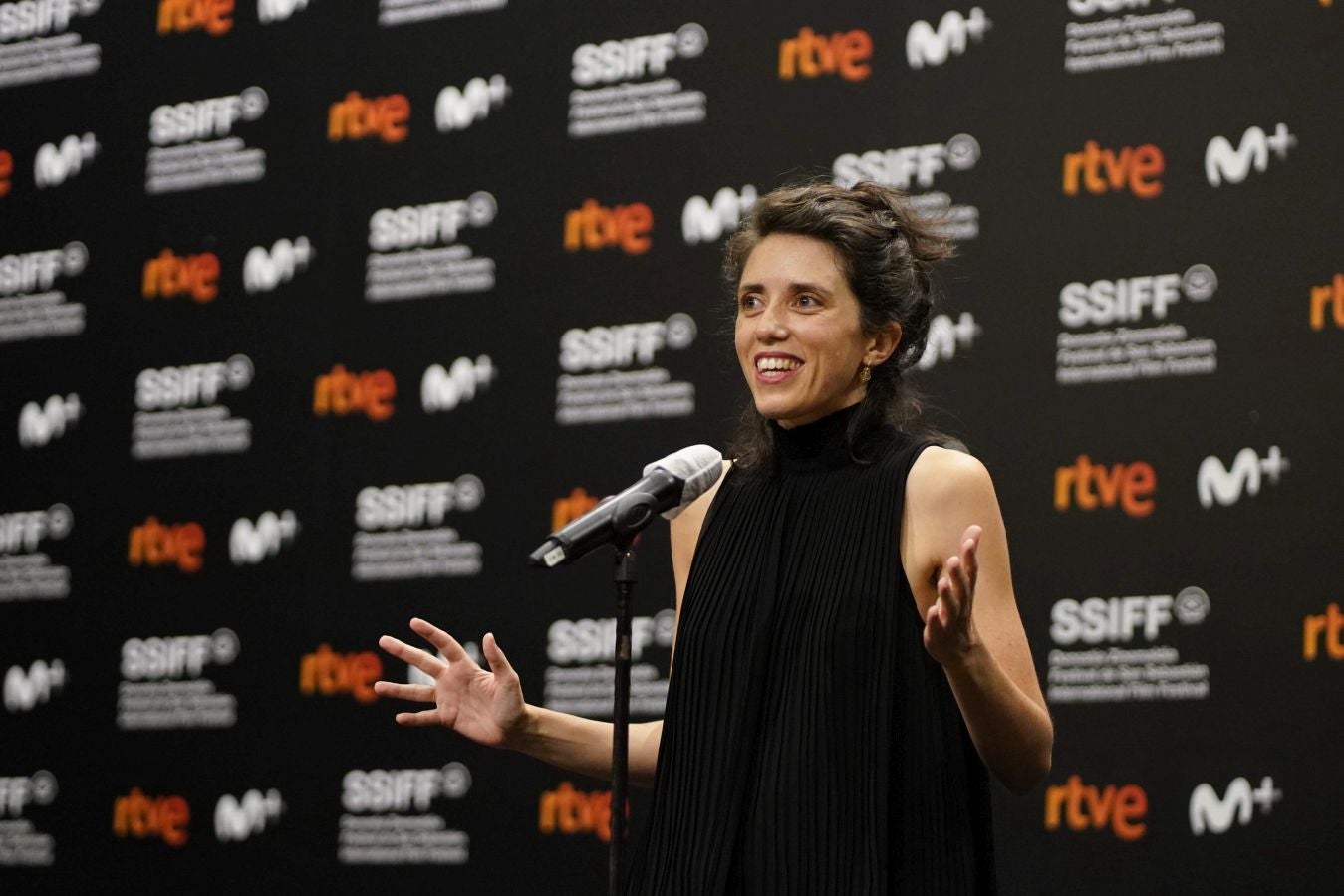 La 68 edición del Zinemaldia ha echado el cierra este sábado con la entrega del palmarés donde ha arrasado la película georgiana 'Beginning'. Muchos de los galardonados no ha podido recoger sus premios debido a la pandemia