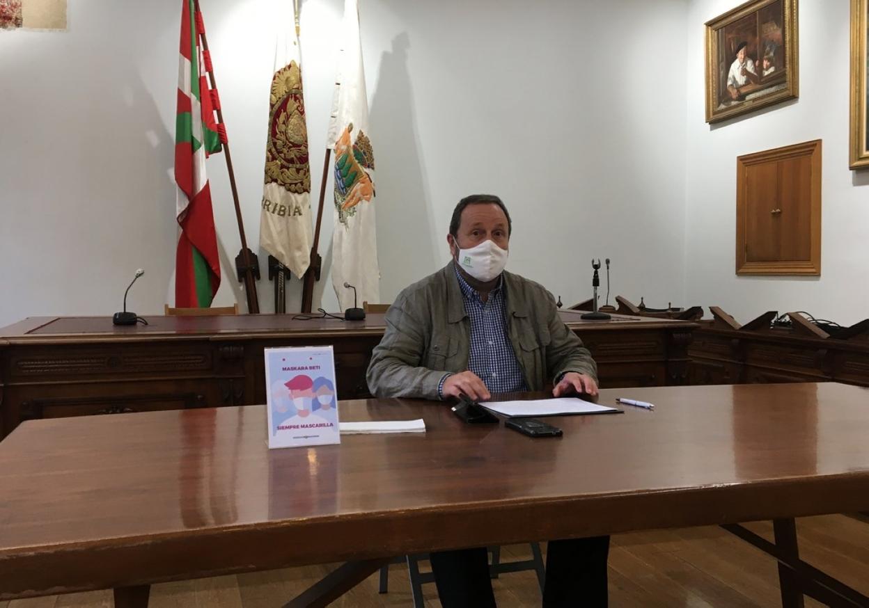 El alcalde compareció en rueda de prensa para comentar la incidencia y los detalles del cribado. 