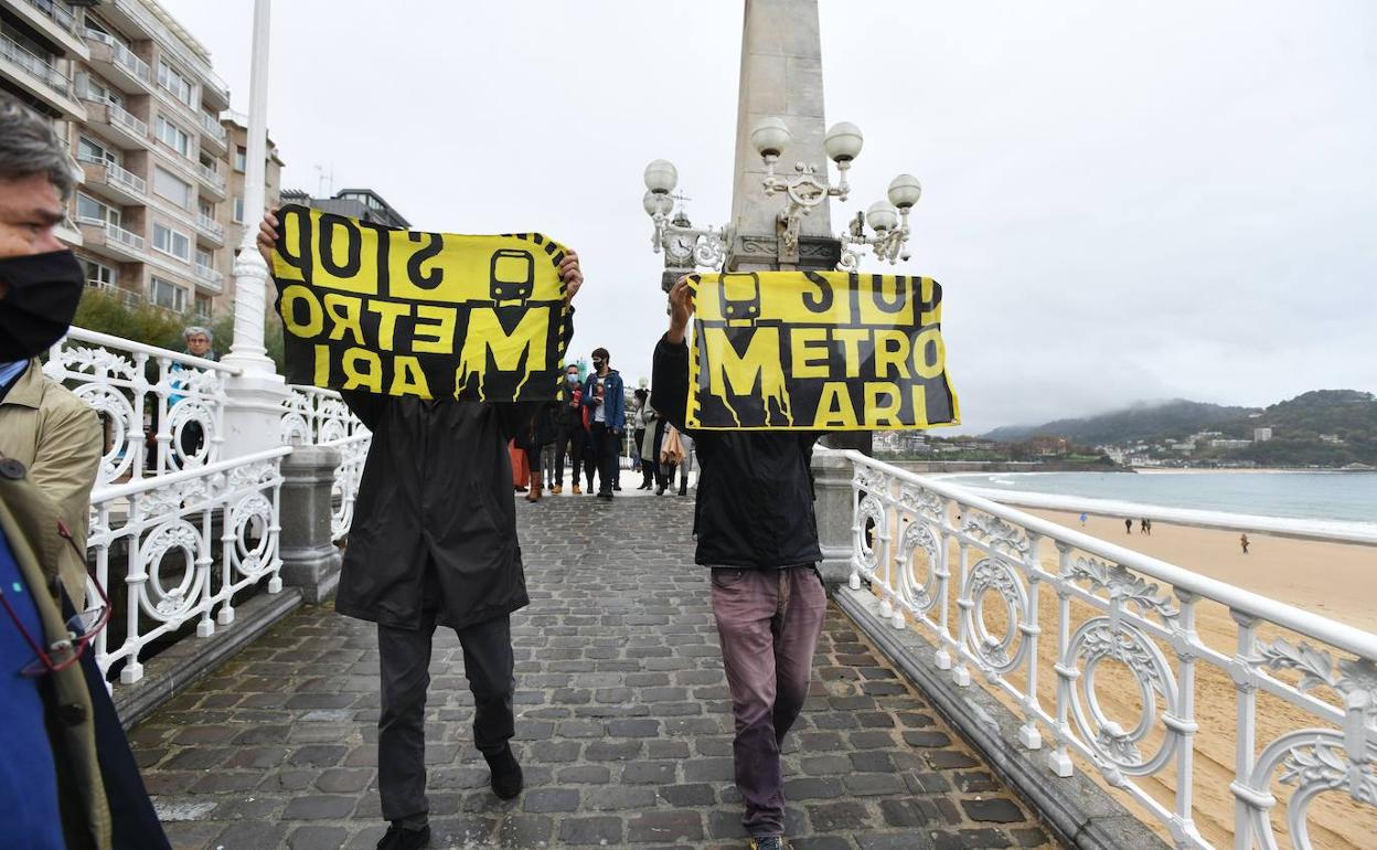 ELA y Satorralaia critican el retraso y sobrecoste de las obras del Topo de Donostia