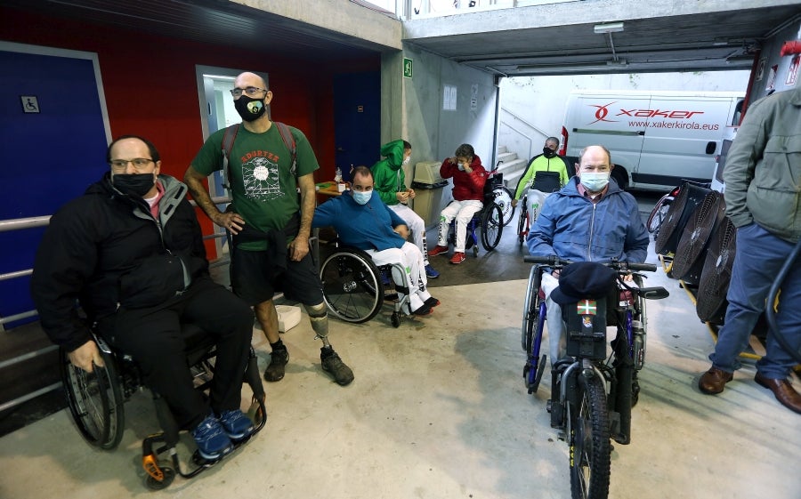 Errenteria ha acogido la final de pelota vasca adaptada, donde se han medido los jugadores clasificados el 4 de octubre en Bidania. 
