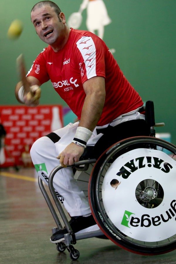Errenteria ha acogido la final de pelota vasca adaptada, donde se han medido los jugadores clasificados el 4 de octubre en Bidania. 