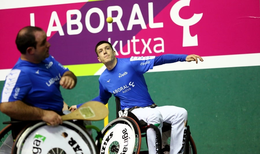 Errenteria ha acogido la final de pelota vasca adaptada, donde se han medido los jugadores clasificados el 4 de octubre en Bidania. 