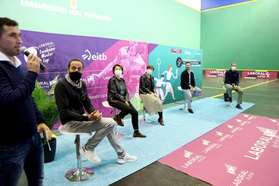 Errenteria ha acogido la final de pelota vasca adaptada, donde se han medido los jugadores clasificados el 4 de octubre en Bidania. 