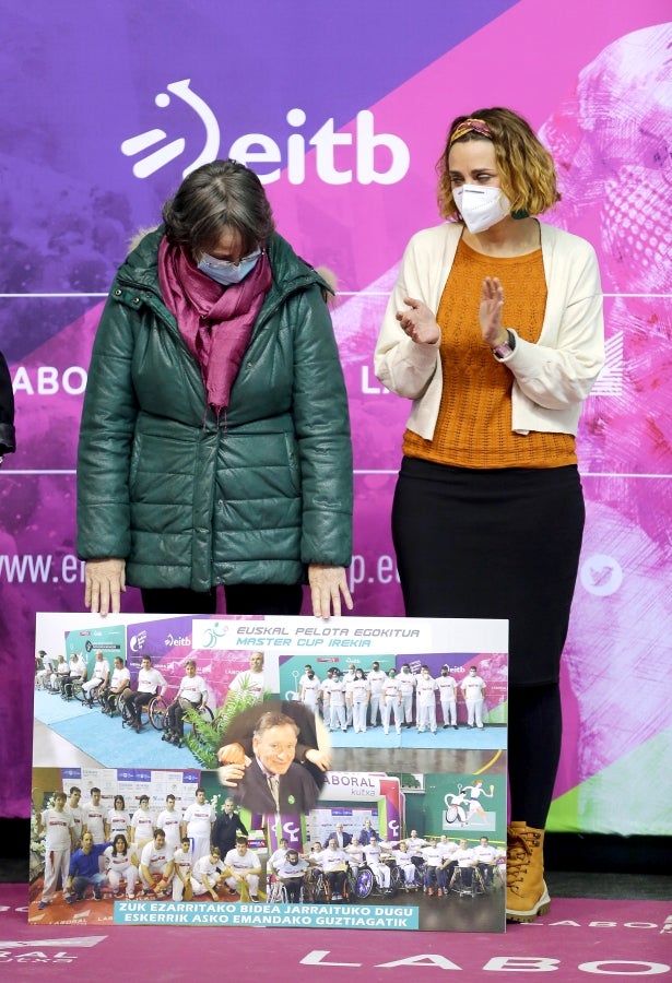 Errenteria ha acogido la final de pelota vasca adaptada, donde se han medido los jugadores clasificados el 4 de octubre en Bidania. 