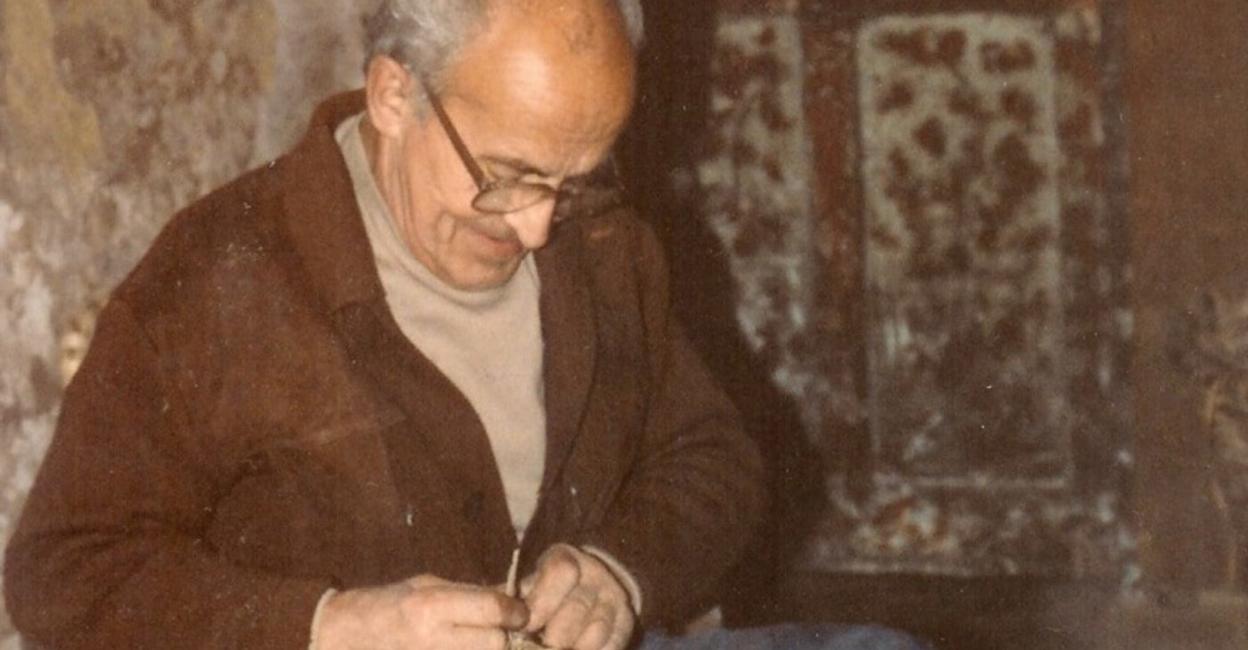 El cestero Antonio Garmendia es hoy el protagonista de la conferencia que ofrecerá Luix Mari Zaldua en el recinto de Sarobe. 