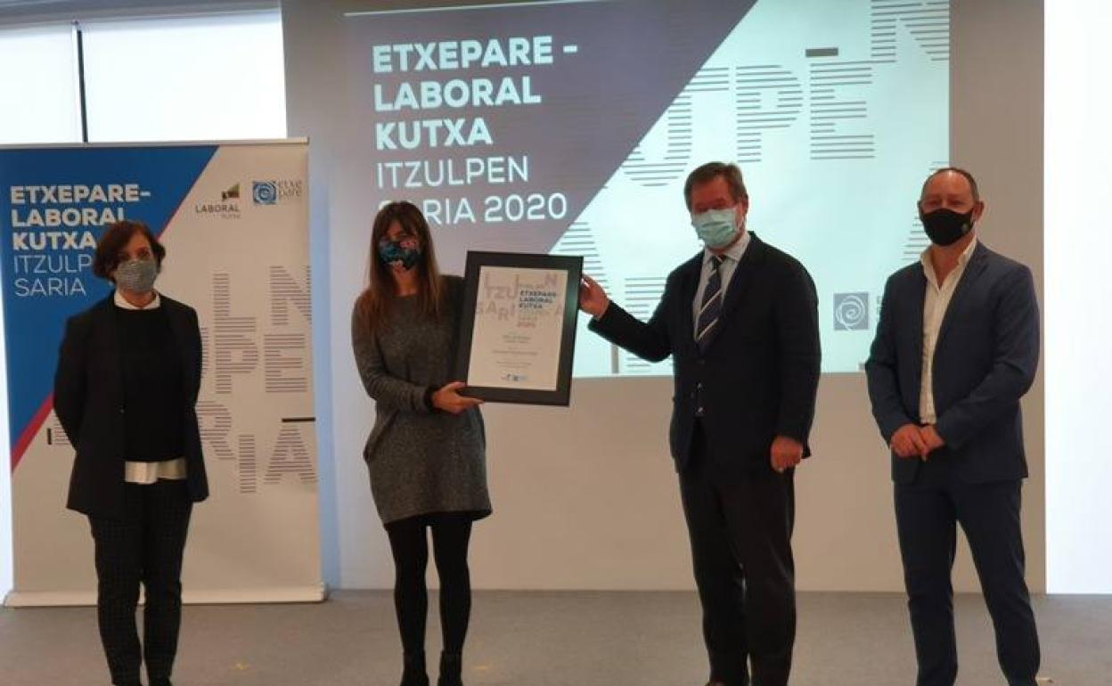 Eider Rodriguez eta Lander Garro, Etxepare-Laboral Kutxa Itzulpengintza saridunak