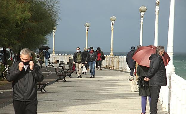 Donostia e Irun se sitúan en zona roja y la alerta ya es general en toda Gipuzkoa