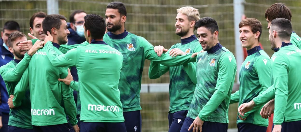 El buen ambiente presidió el último entrenamiento, ayer antes del partido. 