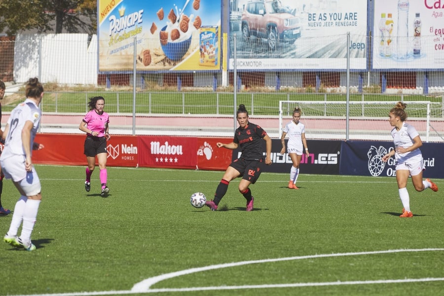 La Real Sociedad encajó este sábado su primera derrota liguera tras perder por la mínima en el feudo del Madrid CFF (1-0). El equipo dirigido por Natalia Arroyo no materializó sus oportunidades de gol y cayó en el Nuevo Matapiñonera ante el conjunto blanco, convertido en revelación: ha ganado tres de sus cuatro encuentros en este arranque y ha recibido tan solo un tanto. 