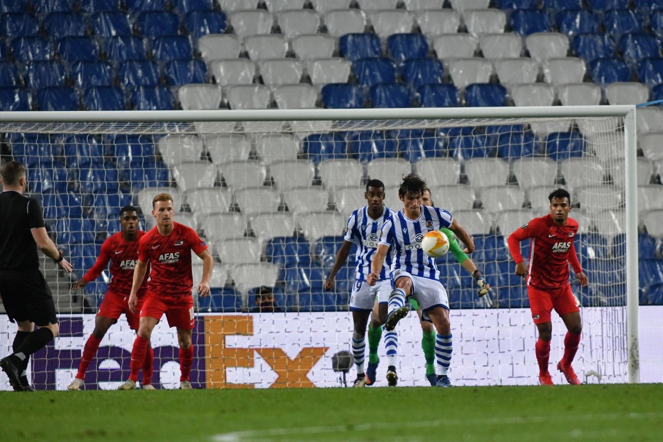 Los txuri-urdin sumaron los tres puntos gracias al gol de Portu en el minuto 58. 