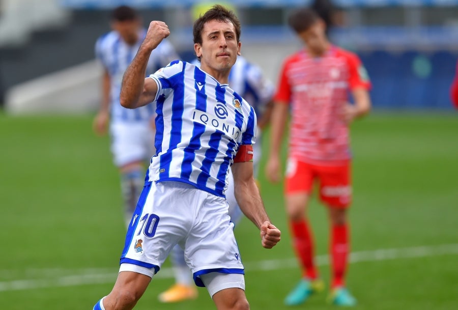 Fotos del Real Sociedad1 - 0 Granada de la jornada 9 de  LaLiga 2020-2021